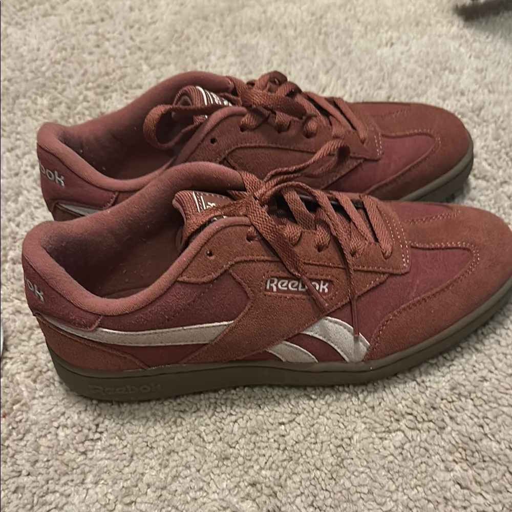 Reebok forte pink sneakers- like new